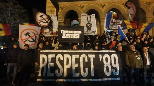 VIDEO FOTO Marșul Eroilor Revoluției din Timișoara, la a 20-a ediție: „Este datoria noastră să păstrăm vie memoria lui Decembrie ’89”