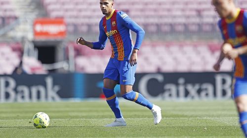Ronald Araujo, jucător de bază al catalanilor, și-a prelungit cu șase ani contractul cu FC Barcelona