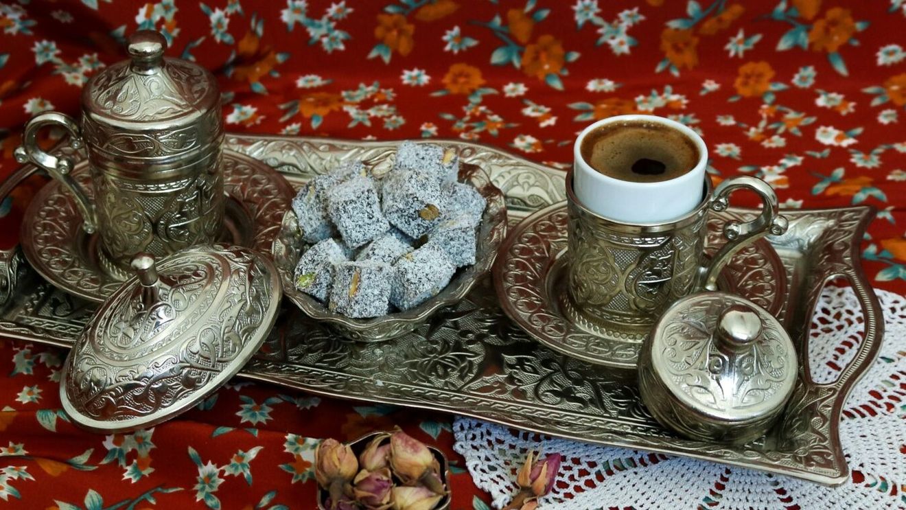 Ziua internațională a cafelei: Care este legătura dintre cafea, capre și călugări/ ”Vinul Arabiei” datează de peste 1500 de ani