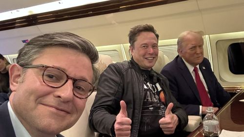 Congresul Statelor Unite ales în noiembrie 2024 se deschide în incertitudine cu privire la alegerea speakerului Camerei Reprezentanților. Extrema dreaptă a Partidului Republican face obstrucție la realegerea lui Mike Johnson