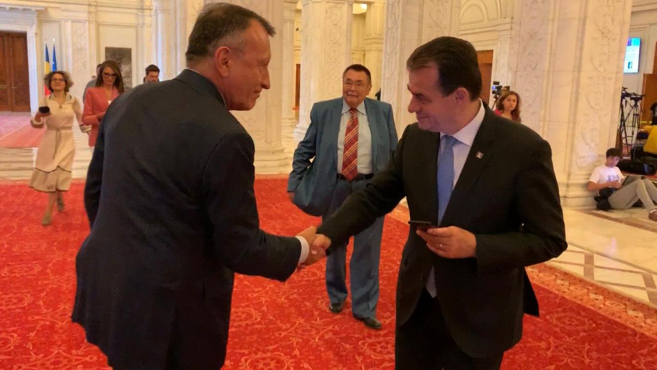 Paul Stănescu explică ironic cum a ajutat Opoziția la vot: Am votat din greșeală. Nu mi-am dat seama, pur și simplu am greșit