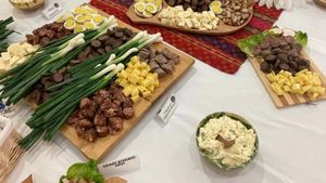 REPORTAJ FOTO | „Este plăcut să vezi că vine omul și gustă preparatul tău” / „Rețeta” prin care Țara Făgetului a ajuns pe harta turismului gastronomic