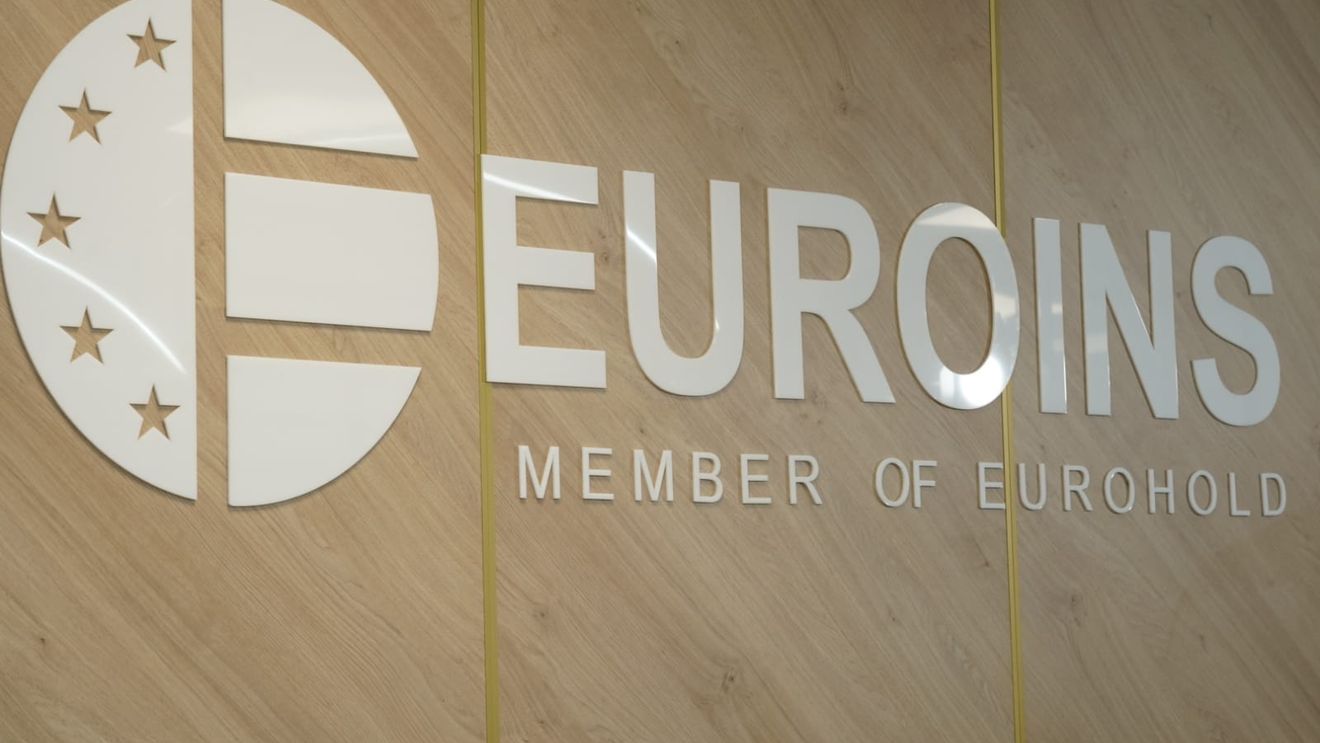 Poliţele RCA emise de Euroins expiră joi / Vor fi acceptate dosare de daună pentru produse până la data de 7 decembrie, inclusiv