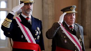 Fostul rege al Spaniei Juan Carlos I afirmă că a plecat în exil pentru a-şi ajuta fiul: Am căutat un loc unde jurnaliştii din ţara mea să nu poată veni să mă găsească uşor