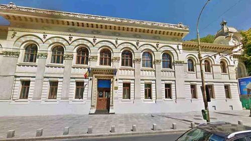 O elevă a Colegiului Naţional Gheorghe Lazăr din Bucureşti a murit de meningită. Liceul a fost evacuat şi va fi închis vineri