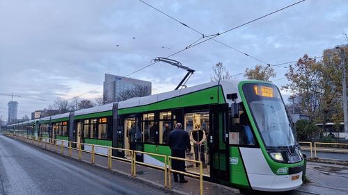 Tramvaiele liniilor 10 şi 11 din Bucureşti, blocate din cauza unui accident