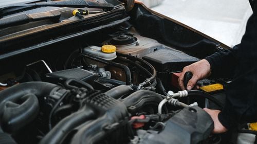 Volvo şi alte firme importante cer Bruxelles-ului să respecte interzicerea vânzărilor de maşini noi cu motoare pe combustie