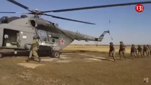 Rusia „trimite cu forța pe front” lucrători migranți din Asia Centrală. Autoritățile efectuează razii în toate regiunile Rusiei