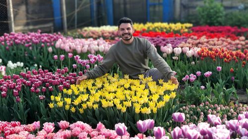 După ce a muncit în Olanda, un sibian și-a deschis grădină cu lalele pe 2.000 de mp / Accesul liber pentru vizitatori și fotografii profesionale gratuite  