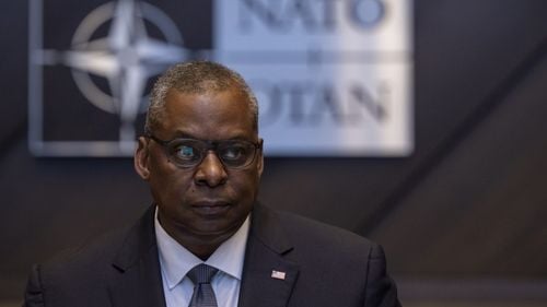 SUA transmit „condoleanţe” după moartea preşedintelui iranian Ebrahim Raisi. Lloyd Austin estimează că decesul nu are un impact asupra securităţii în Orientul Mijlociu. Armata americană nu este implicată şi nu şi-a modificat poziţia