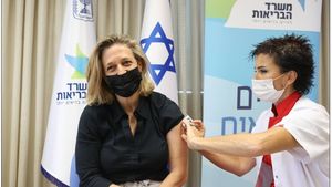 Israelul aprobă a patra doză de vaccin pentru persoanele de peste 60 de ani și pentru personalul medical