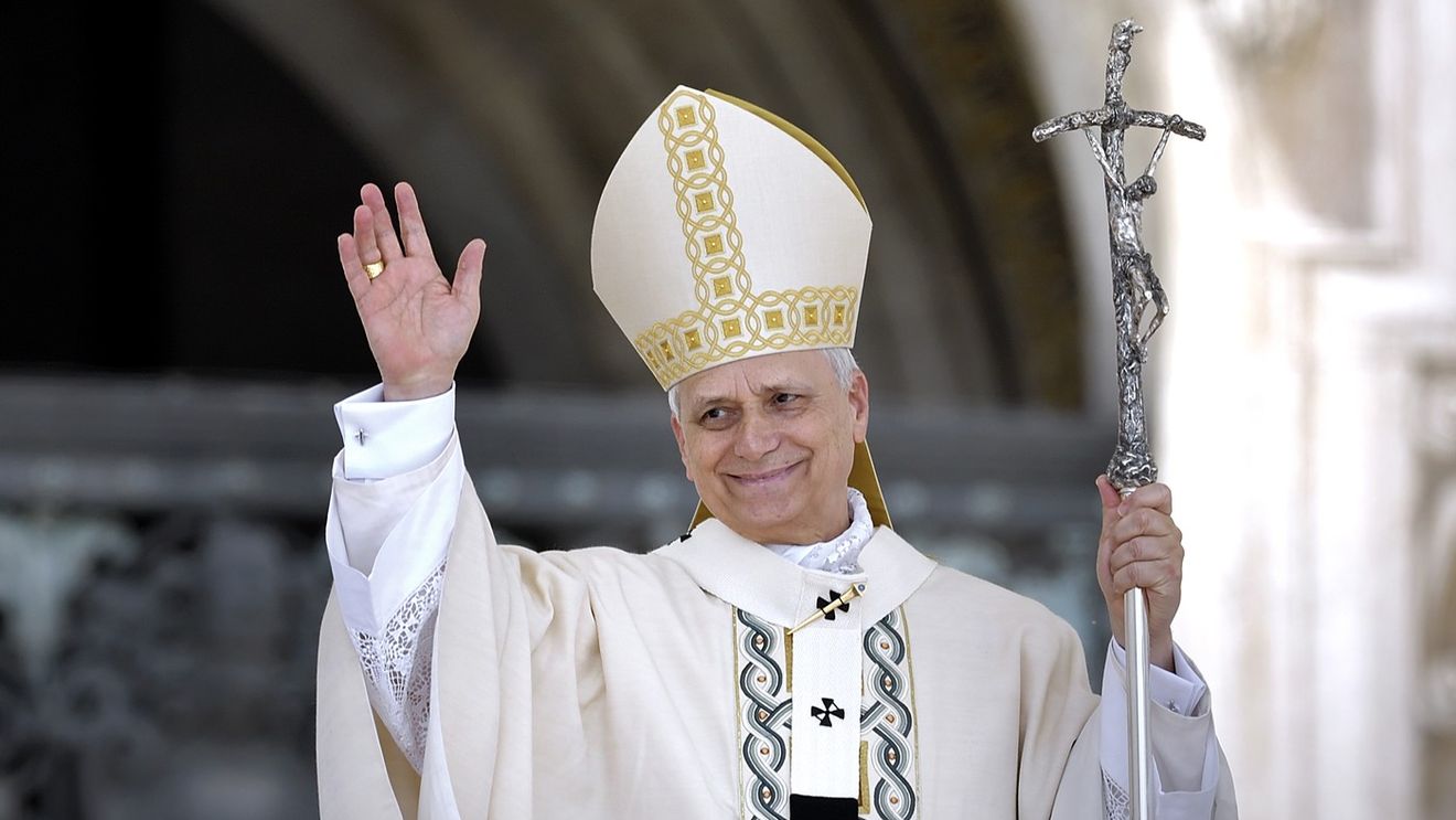 Papa Leon al XIV-lea a criticat politicile naţionaliste în timpul slujbei sale de duminică / A cerut ca Dumnezeu "să deschidă graniţele, să dărâme zidurile şi să risipească ura"