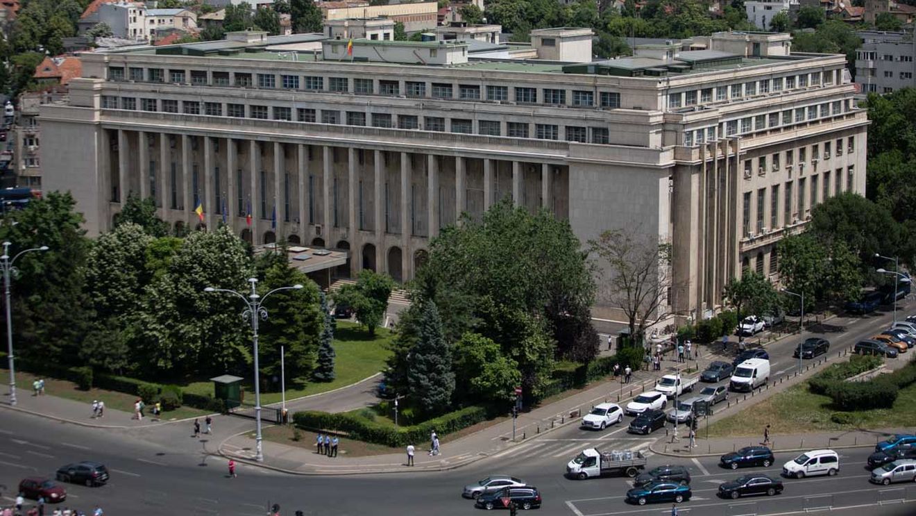 CCR: Guvernul va stabili o nouă dată pentru alegerea președintelui, după anularea alegerilor