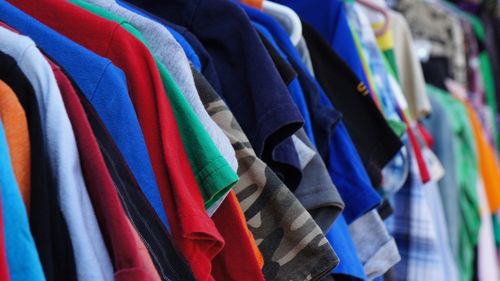 Ministra Diana Buzoianu a publicat proiectul de ordonanță de urgență prin care nu se va mai permite ca în România să intre deșeuri cu etichetă falsă de produse second-hand