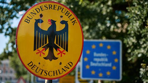 Germania “riscă haosul” după ce a anunțat controale la toate frontierele. După două atacuri teroriste, Berlinul susține că măsurile temporare sunt justificate pentru a combate infracționalitatea transfrontalieră