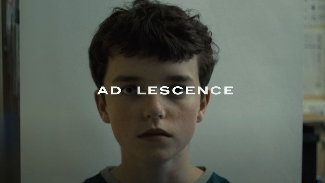 Miniseria “Adolescence”, aclamată de critici: “O capodoperă tehnică a tuturor timpurilor” / “Cel mai apropiat lucru de perfecțiunea TV din ultimele decenii”