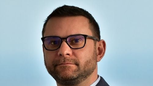 Vinovații pentru aplicația informatică de vaccinare: o analiză a platformei în care se pot programa cetățenii (Op-ed)