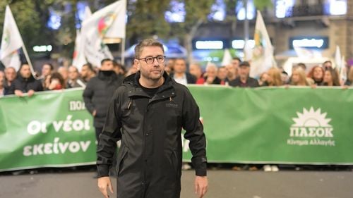 PASOK redevine principala forță politică a stângii și cel mai mare partid de opoziție din Grecia, înlocuind după un deceniu SYRIZA