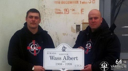 Parlamentari UDMR au participat la premierea celor doi cetățeni de etnie maghiară condamnați în România pentru terorism: „Eu știu și sunt convins că acești băieți sunt nevinovați” / Beke István și Szőcs Zoltán au fost acuzați că au vrut să detoneze o bombă artizanală la parada de Ziua Naţională a României