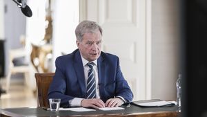 Președintele Finlandei i-a transmis lui Putin că țara sa va decide „să solicite aderarea la NATO în următoarele zile”: „Conversația a fost directă și s-a desfășurat fără escaladări”