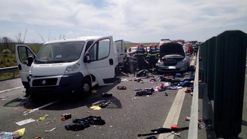 3 morți și 4 răniți într-un accident pe A1 în județul Timiș