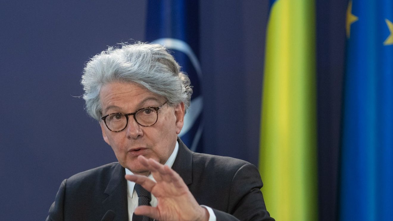 Comisarul european pentru piața internă vrea înființarea unui fond „uriaș” de apărare al UE de 100 de miliarde de euro / Este „extrem de important” ca UE „să aibă aceeași capacitate” de producție a armelor ca Rusia