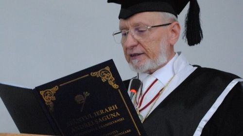 Academia Oamenilor de Știință din România susține că nu a știut de lansarea cărții lui Adrian Năstase cu Asociația Română de Prietenie cu China/ Cine este Aurel Papari, cel care a folosit sigla: Colaborator al Securității, cu titlu de revoluționar retras de președintele Iohannis