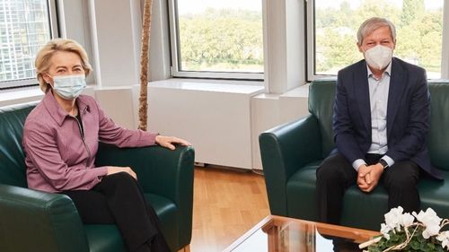 Dacian Cioloș, după întâlnirea cu Ursula von der Leyen: ”Sperăm să găsim formula să ducem mai departe reformele cu aceeași coaliție, dar mai deciși/ PNRR este în linie dreaptă și va fi aprobat curând”