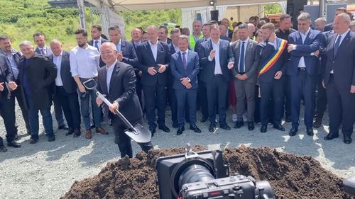 Asociația Pro Infrastructură îi reproșează primarului Clujului „atacul subteran”: Un gest execrabil al primarului Emil Boc care are nevoie de un dușman (imaginar) pe care să dea vina ca să-și ascundă propria incompetență