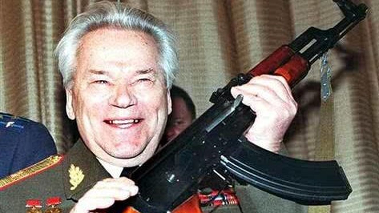 Kalaşnikov100 / Rusia celebrează 100 de ani de la naşterea inventatorului celebrei puşti de asalt
