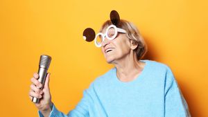 3 opțiuni de stil de viață care te-ar putea ajuta să trăiești sănătos până la 100 de ani, potrivit oamenilor de știință chinezi / De ce e important să fii nefumător
