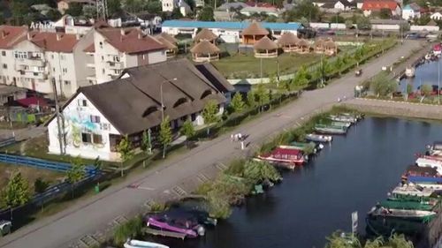 Experiment. Cât de puțini bani încasează statul român din pensiunile turistice, pentru că ignoră evaziunea fiscală de acolo