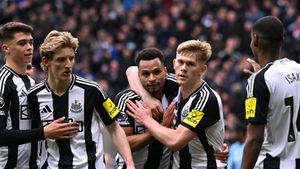 Thriller pe St. James Park: Newcastle o învinge pe Nottingham Forest, scor 4-3, într-un meci plin de spectacol