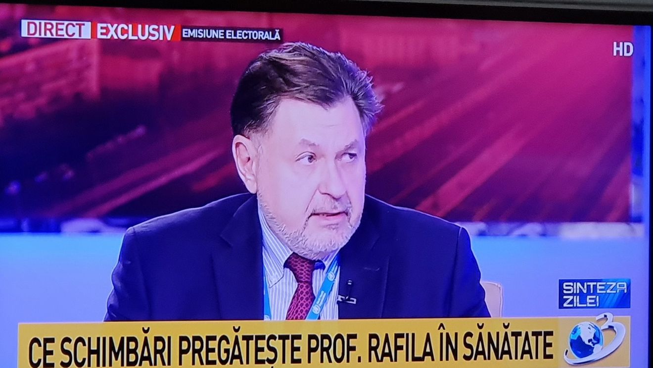 Alexandru Rafila: Mă aștept la jumătatea lunii decembrie la o creștere de cazuri. Ați văzut undeva o strategie de control a pandemiei în România?