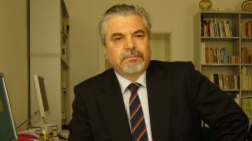 Proiectele de legi “România educată”, “o insultă la adresa tuturor celor care se (mai) simt atașați de școala românească” – Scrisoarea deschisă a profesorului universitar Eugen Munteanu către președintele Iohannis