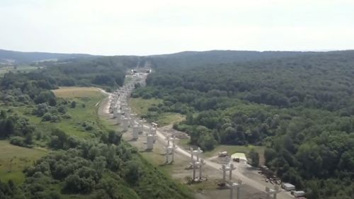 VIDEO Autostrada „verigă lipsă” prinde contur: Secțiunea Margina-Holdea a ajuns la un progres de 68% / Mobilizare masivă pentru finalizarea tunelurilor de pe A1
