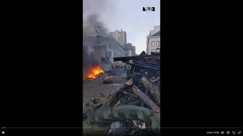 VIDEO UPDATE Fermierii belgieni blochează străzile din Bruxelles cu 1.300 de tractoare, în ziua summitului UE / Protestatarii dau foc la cauciucuri în Cartierul European și aruncă cu petarde, ouă și sticle spre forțele de ordine