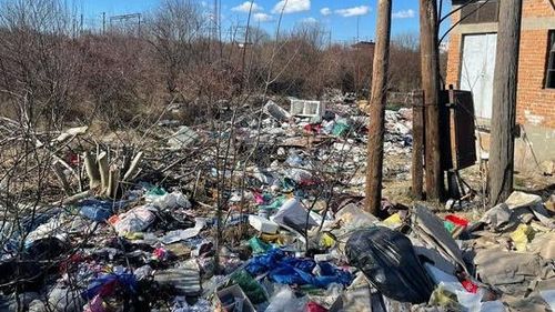 Primăria București anunță că a descoperit acumulări masive de gunoaie care au fost arse, poluând capitala/ Autoritățile caută vinovații