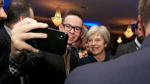 Premierul Theresa May ar putea cere un al patrulea vot pe Brexit