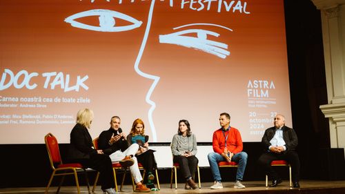 JURNAL DE FESTIVAL. Înfiază un țăran, soluția de a fi mai siguri ce punem în farfurie. O concluzie Astra Film DocTalk „Carnea noastră cea de toate zilele” (Parteneriat)
