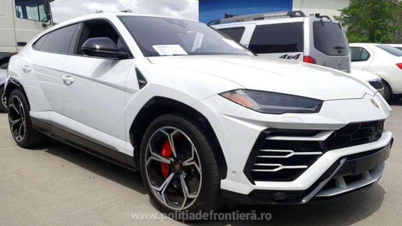 Poliția de frontieră: Un român a încercat să aducă din SUA un Lamborghini Urus, mașină în valoare de 1, 3 milioane de lei, declarând în vamă o valoare de trei ori mai mică / Mașina a fost indisponibilizată