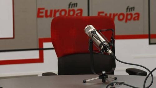 Cine sunt investitorii care cumpără posturile Europa FM, Virgin Radio și Vibe FM