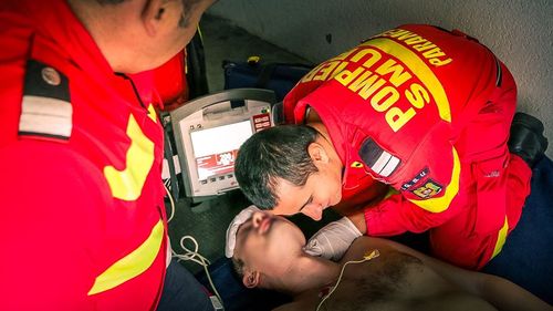 Un pompier tulcean aflat în timpul liber a salvat un bărbat care intrase în stop cardio-respirator