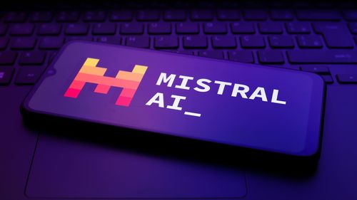 Mistral AI, campionul european al inteligenței artificiale, „nu este de vânzare”, anunță directorul său general