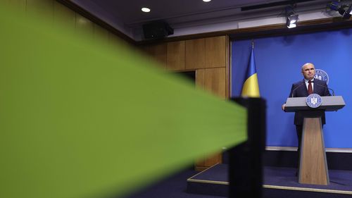 Bolojan, acuzat că a stat patru luni ilegal în fosta vilă a lui Băsescu: Nu am stat ilegal. Am fost mutat într-o casă care este disponibilă / Dacă dorea să revină acolo, mă mutam în altă parte