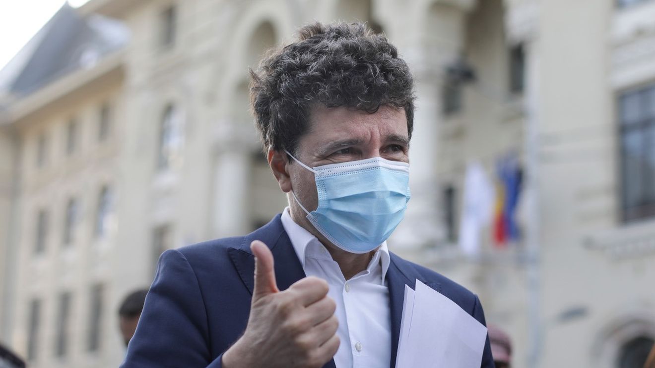 Nicuşor Dan anunţă că încep lucrările pe cinci segmente ale reţelei de termoficare a Capitalei