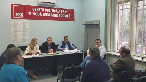 Mai mulți membri ai PSD Roman au participat la o ședință fără să poarte măștile de protecție