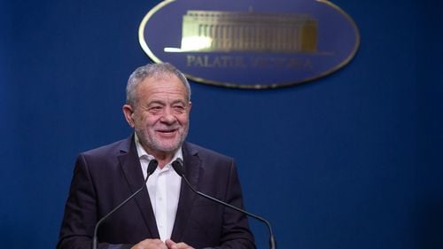 Dumitru Buzatu încă figurează drept preşedinte al Consiliului Judeţean Vaslui, la peste 3 luni de la suspendarea din funcţie