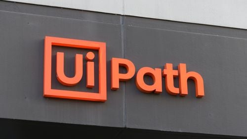 UiPath, primul unicorn românesc, va automatiza procesele în mai multe instituții publice până la finele anului / Investiție finanțată prin PNRR cu aproape 15 milioane de euro