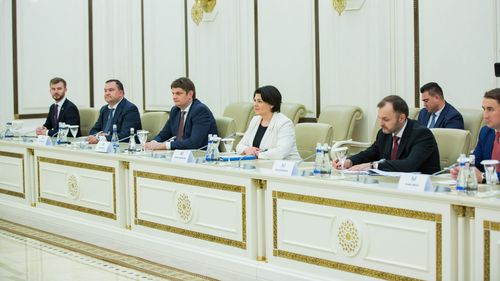 „Plecăciuni, România!” - transmite vicepremierul Moldovei, Andrei Spînu, după ce Guvernul României a decis să sprijine Chișinăul cu un ajutor de 10 milioane de Euro pentru depășirea crizei energetice